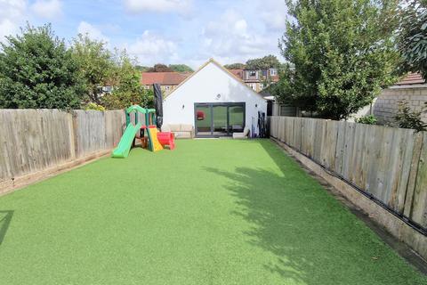 25 Woodfield Drive, East Barnet, Barnet, EN4 8PE