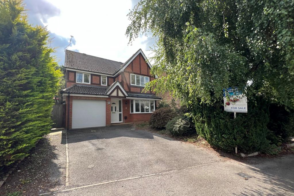 Andalusian Gardens, Whiteley 4 bed detached house for sale £495,000