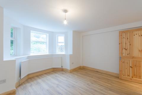 2 bedroom flat to rent, Breakspears Road Brockley SE4