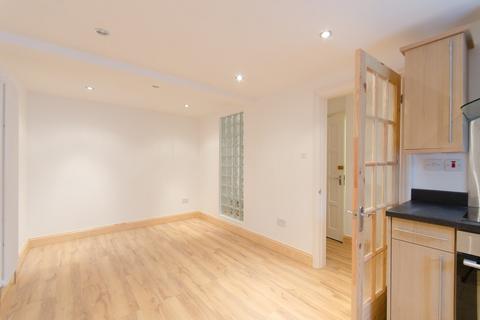 2 bedroom flat to rent, Breakspears Road Brockley SE4
