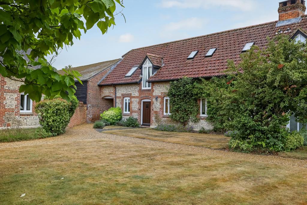 Church Barns, East Stratton... 4 bed barn conversion £995,000