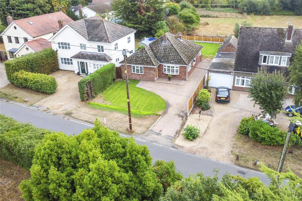Coggeshall Road, Dedham, Colchester, Essex, CO7 3 bed bungalow £575,000