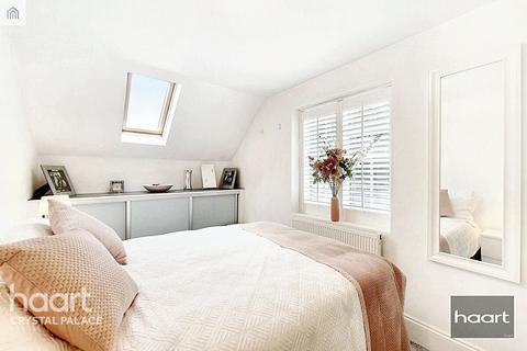 undefined, Lawrie Park Avenue, London