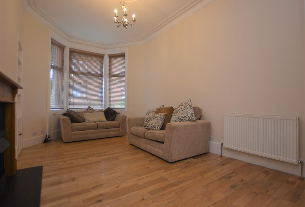 Thornwood Avenue, Flat G/R, Thornwood, Glasgow, G11 7PQ 1 bed flat £875 pcm (£202 pw)