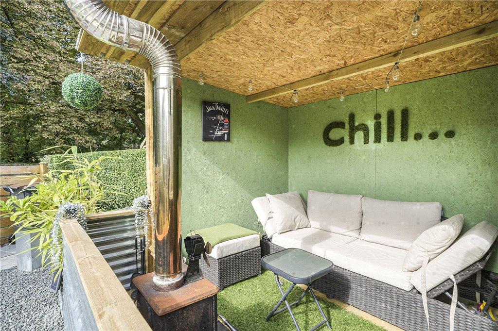 Alfresco Dining
