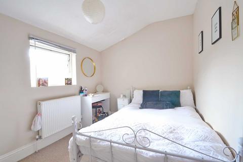 3 bedroom apartment to rent, Ashley Down Road, Ashley Down