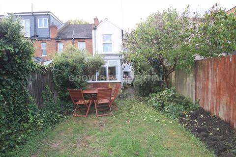 56 Blagdon Road, New Malden, KT3 4AE