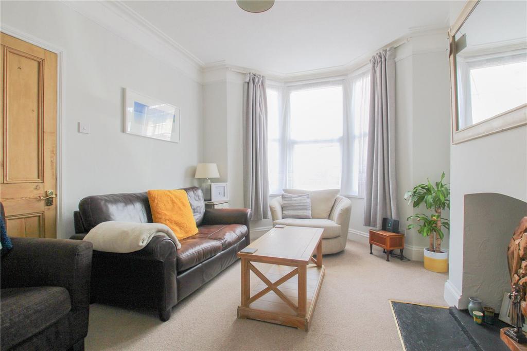 Westwood Crescent, St Annes, Bristol... 3 bed terraced house £1,450