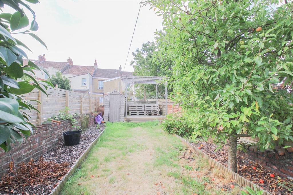 Westwood Crescent, St Annes, Bristol... 3 bed terraced house £1,450