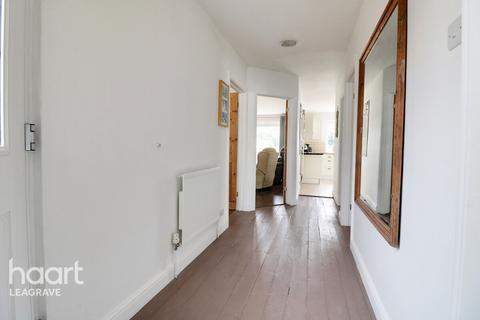 58 Cheviot Road, Luton, LU3 3DQ