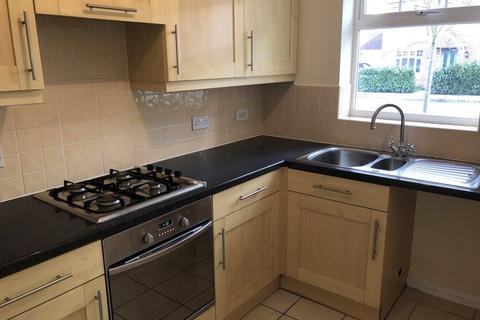 3 bedroom terraced house to rent, Sapphire Street,