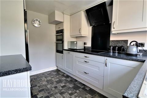 9 Binsted Gardens, Sheffield, S5 8NU