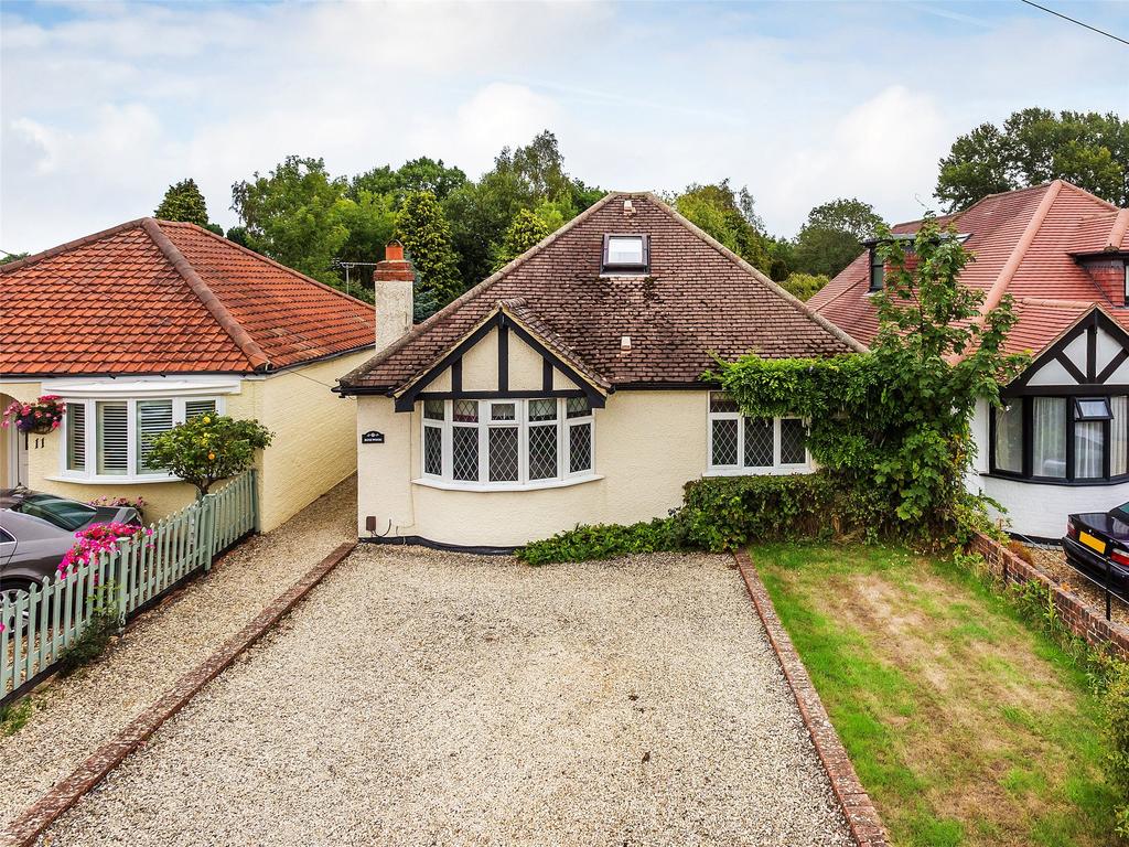 Cannonside, Fetcham, Leatherhead, KT22 3 bed detached house £700,000