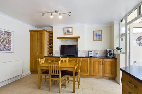 4 bedroom end of terrace house for sale - Langstone Road, Portsmouth, Hampshire, PO3