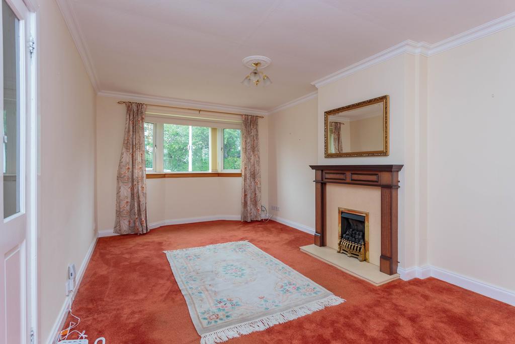 9 Wester Broom Place, Edinburgh, EH12... 3 bed semidetached house £