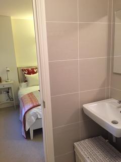 2 bedroom apartment to rent - William Morris Way, London, SW6