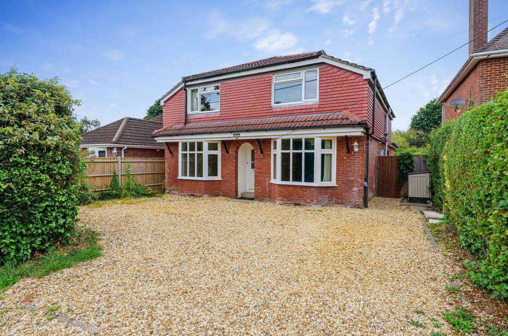 Foxhills, Ashurst, Southampton, Hampshire, SO40 5 bed detached house