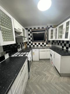 House share to rent - 195 Hainault Road,