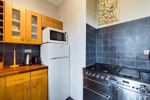 1 bedroom flat to rent, Upper Grove Place, Fountainbridge, Edinburgh, EH3