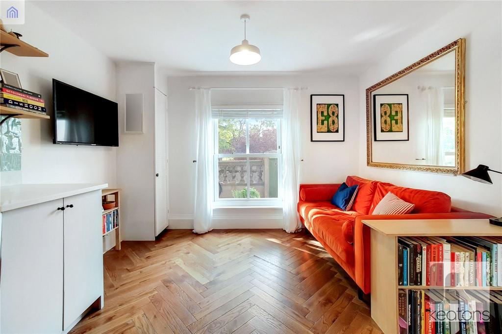 Living Room/Kitchen