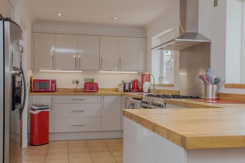 29 Alvis Drive, Yaxley, Peterborough, PE7 3AH