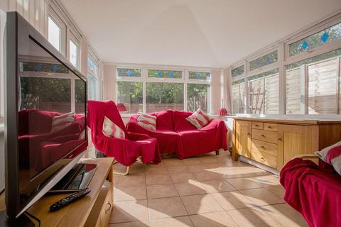 29 Alvis Drive, Yaxley, Peterborough, PE7 3AH