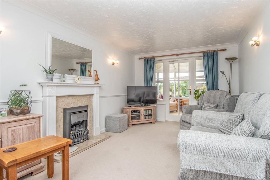 Parkstone Avenue, Bromsgrove... 3 bed detached house £420,000