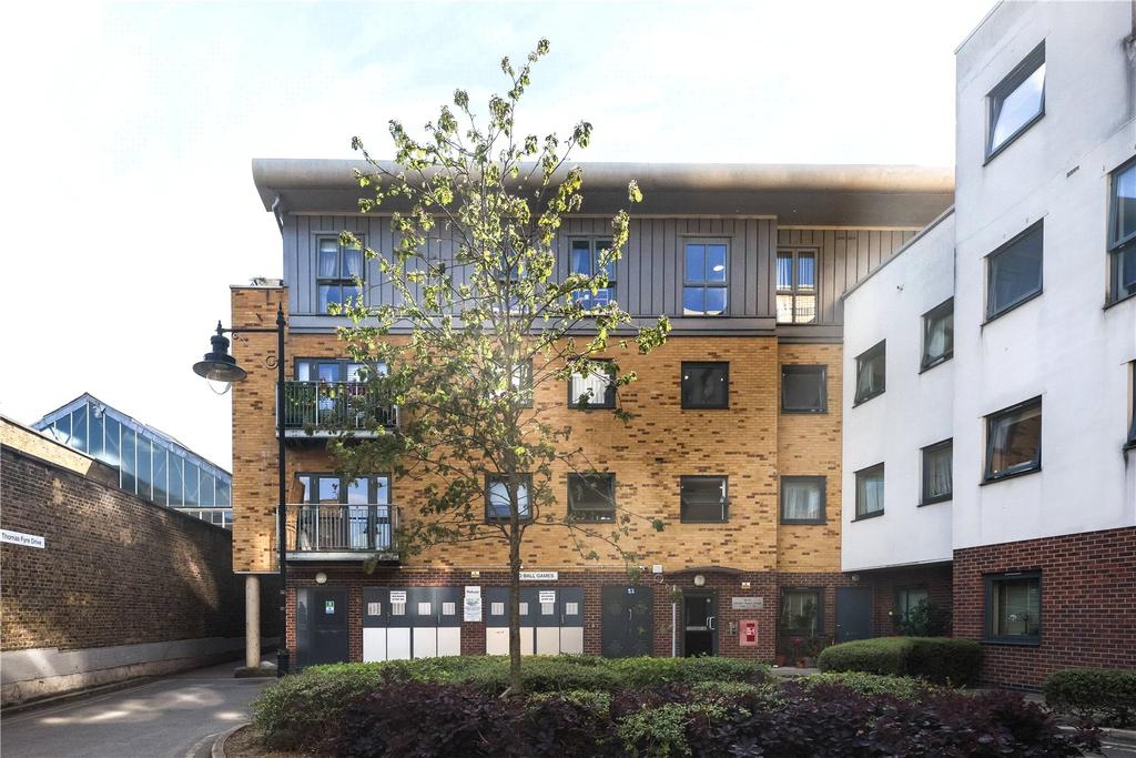 Edward Heylyn House, 15 Thomas Fyre... 2 bed flat £1,950 pcm (£450 pw)