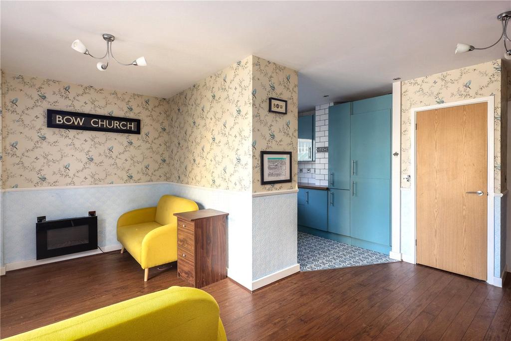 Living Room/Kitchen