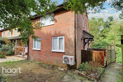 17 Hillside Close, Headley Down, Bordon, GU35 8BL
