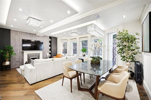 2 bedroom flat for sale, Cadogan Gardens, Chelsea, London, SW3