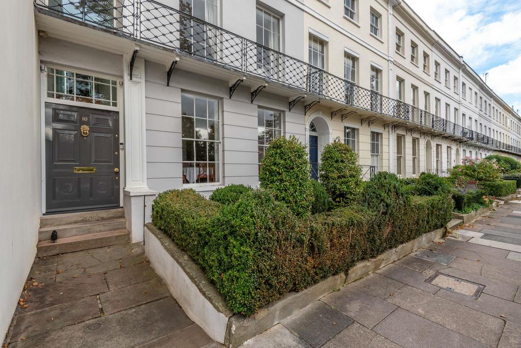 Montpellier Spa Road, Cheltenham, Gloucestershire, GL50 5 bed terraced