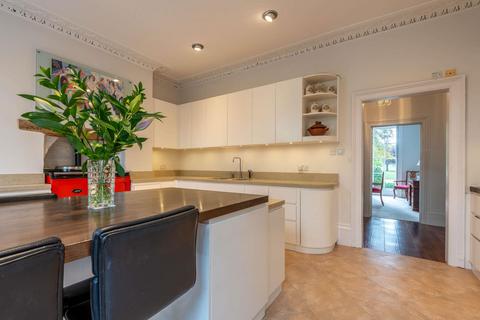 5 bedroom terraced house for sale, Montpellier Spa Road, Cheltenham, Gloucestershire, GL50