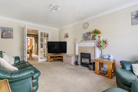 3 bedroom detached house for sale - Chatfield Way, East Malling