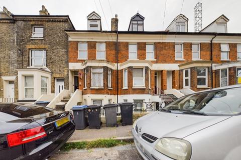 1 bedroom ground floor flat for sale - Templar Street , Dover