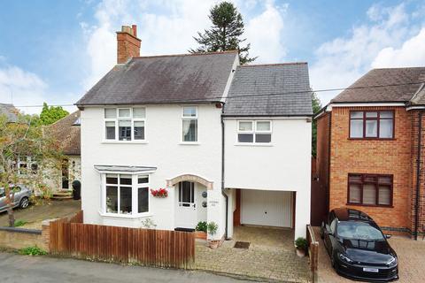 3 bedroom detached house for sale - Newcombe Street, Market Harborough