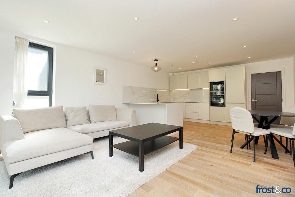 Lounge to Kitchen