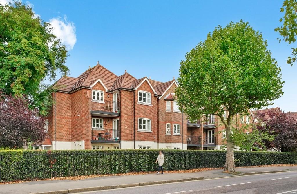 Aldersbrook Road, Aldersbrook 2 bed apartment for sale £435,000