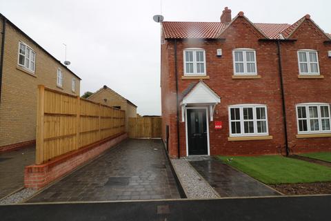 3 bedroom semi-detached house to rent, Jobson Avenue, Beverley