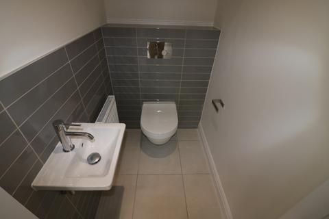 3 bedroom semi-detached house to rent, Jobson Avenue, Beverley