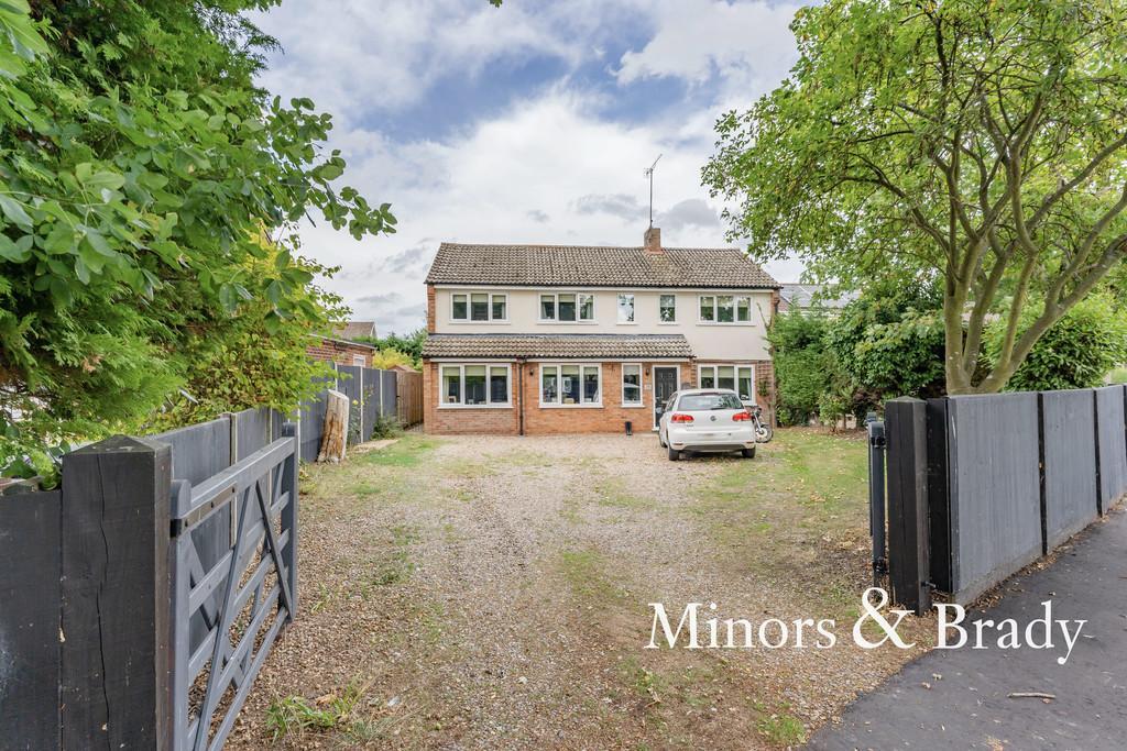Hamlet Close, North Walsham 4 bed detached house for sale £425,000