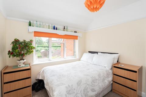 10 Oakdene Close, Brockham, Betchworth, RH3 7JZ