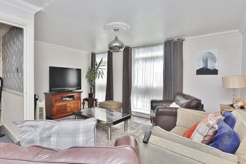 54 Briar Road, Romford, RM3 8AP