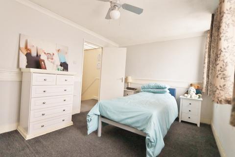 54 Briar Road, Romford, RM3 8AP