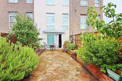 54 Briar Road, Romford, RM3 8AP