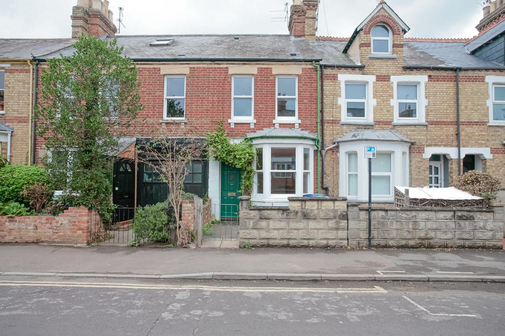 Hurst Street, Oxford 3 bed terraced house £1,950 pcm (£450 pw)