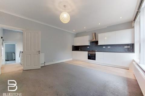 2 bedroom flat to rent, Melbourne Road, Wallington