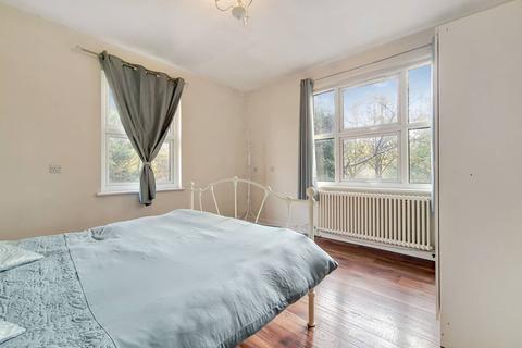 72a Brookmill Road, London, SE8 4JJ