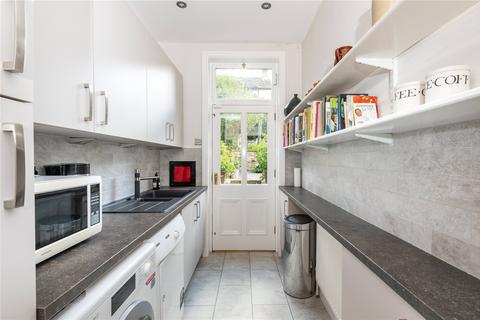 18 Ashburn Place, Ilkley, LS29 9NW