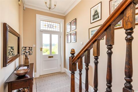 18 Ashburn Place, Ilkley, LS29 9NW